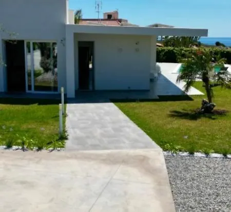 Seaview Vila *